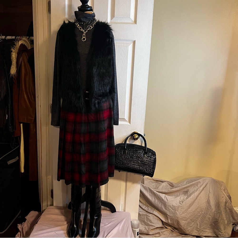 Me Jane Y2K Faux Fur Black Goth Punk‎ Rock Grunge Whimsygoth Vest Size Small
